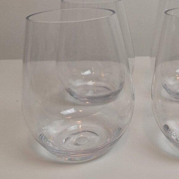 BPA Free Plastic Wine Glasses - Picture 4 of 6